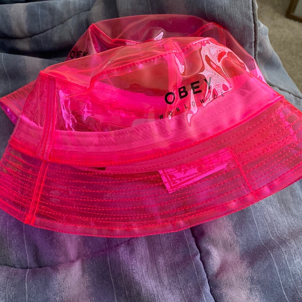 Bucket hat